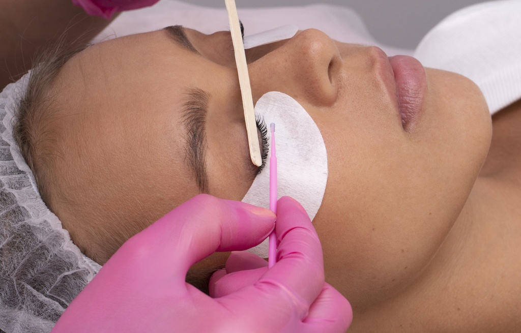 Curso Avançado de Cílios + Kit Inicial (Presencial)